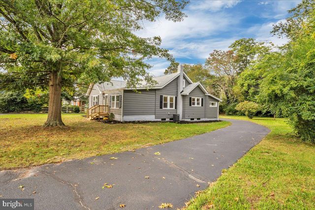 104 N WEST AVE, Minotola, NJ 08341