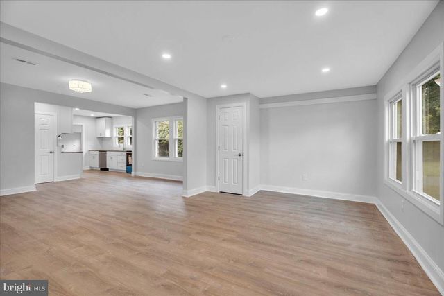 104 N WEST AVE, Minotola, NJ 08341