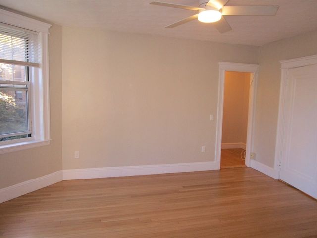 122 Riverway 5, Boston, MA 02215