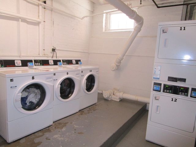 122 Riverway 5, Boston, MA 02215