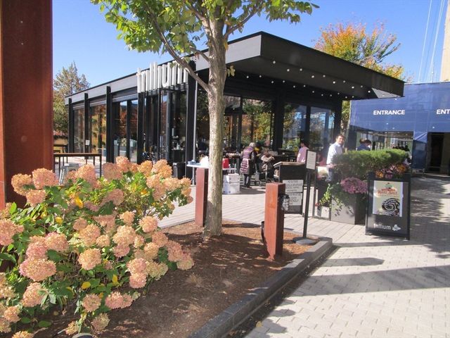 122 Riverway 5, Boston, MA 02215