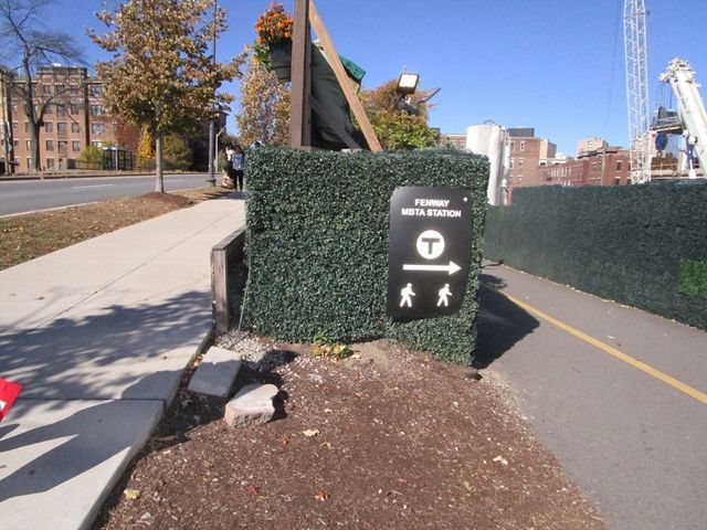 122 Riverway 5, Boston, MA 02215