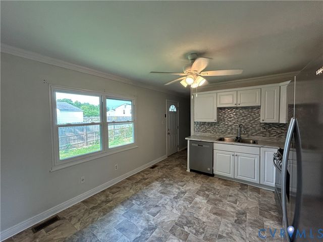 5305 Stokes Ln, Richmond, VA 23226