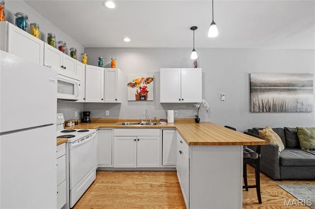 3659 S Broadway 2660-3663-3665, St Louis, MO 63118