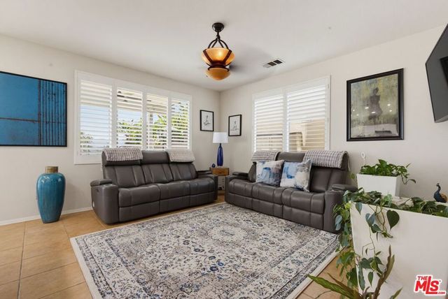 28937 Mirada Circulo, Valencia, CA 91354
