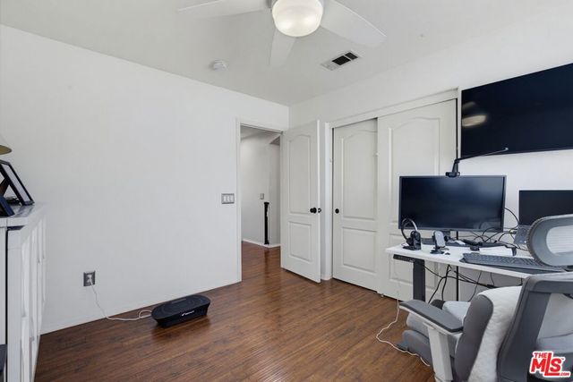 28937 Mirada Circulo, Valencia, CA 91354
