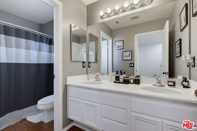28937 Mirada Circulo, Valencia, CA 91354