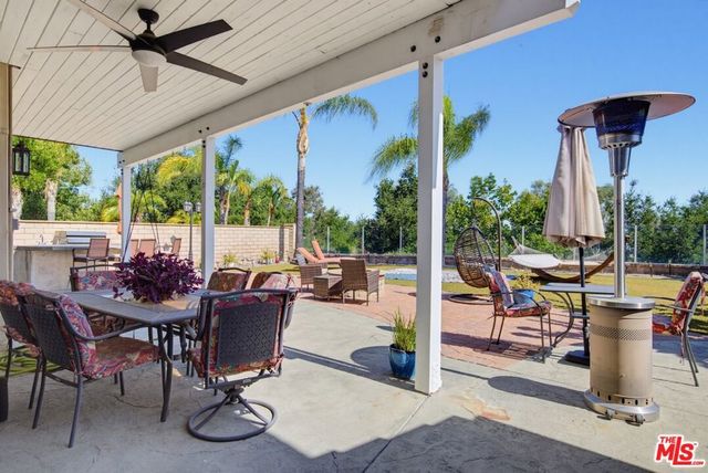 28937 Mirada Circulo, Valencia, CA 91354