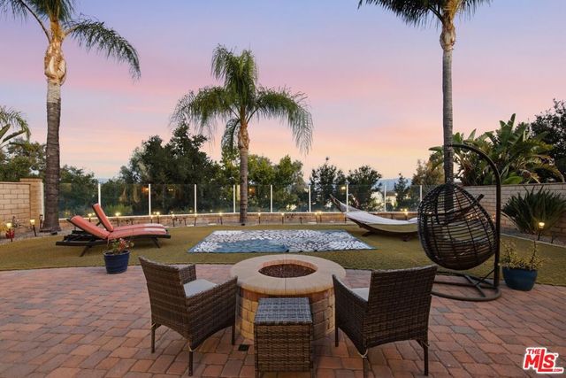 28937 Mirada Circulo, Valencia, CA 91354