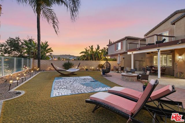 28937 Mirada Circulo, Valencia, CA 91354