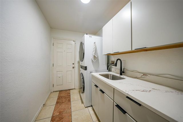 2666 BARRY ROAD, North Port, FL 34286