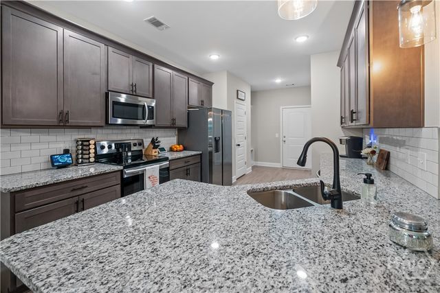 279 Hammock Drive, Richmond Hill, GA 31324