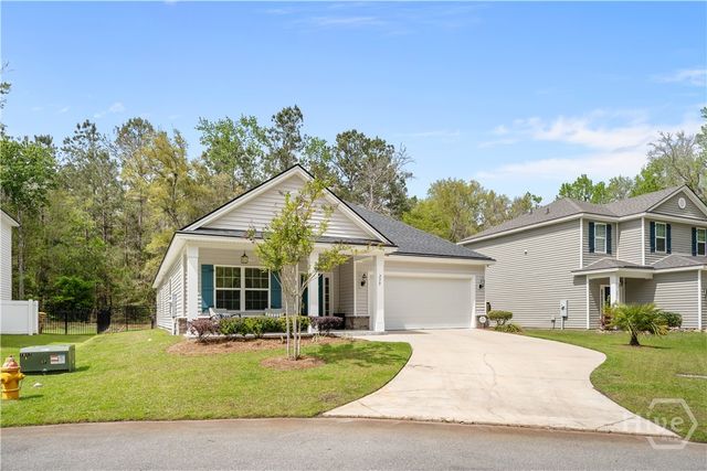 279 Hammock Drive, Richmond Hill, GA 31324