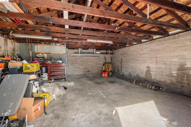 464 42Nd St, Oakland, CA 94609