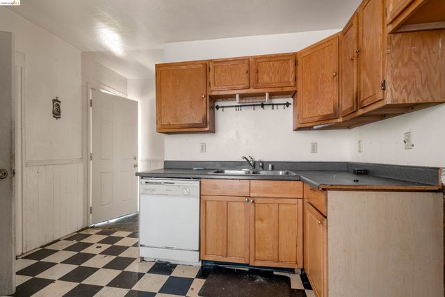 464 42Nd St, Oakland, CA 94609