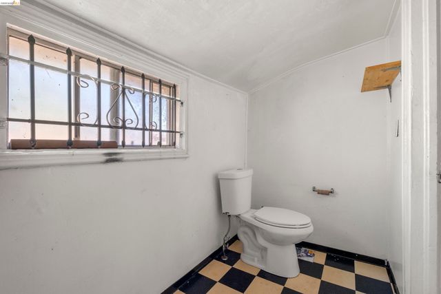 464 42Nd St, Oakland, CA 94609