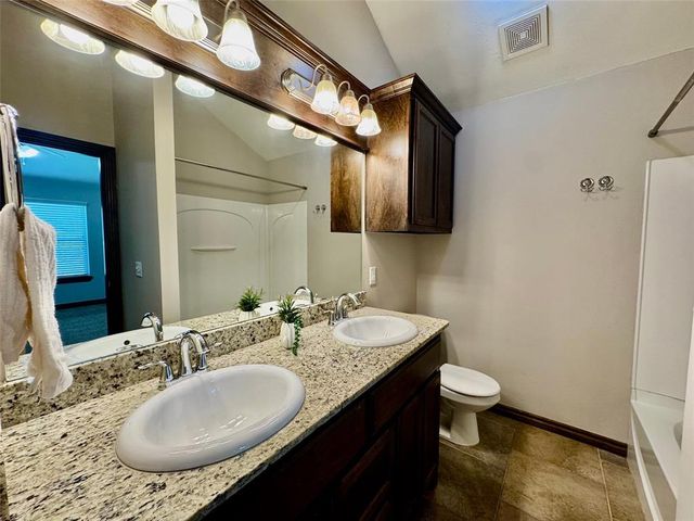 18123 Manera Way, Edmond, OK 73012