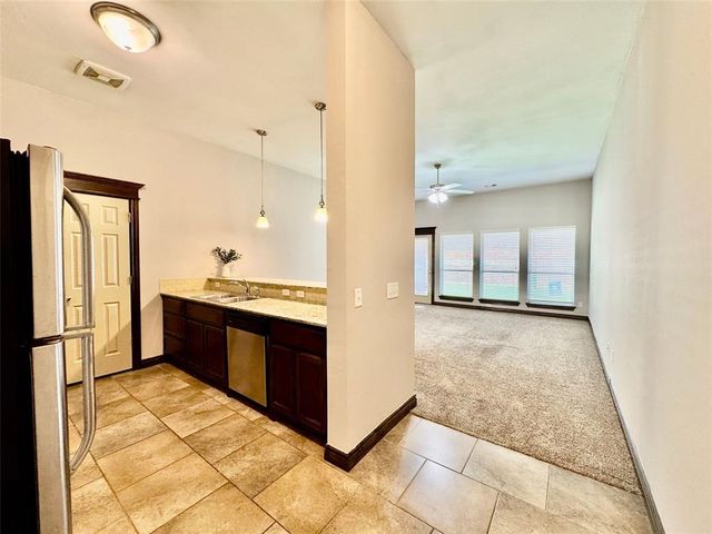 18123 Manera Way, Edmond, OK 73012