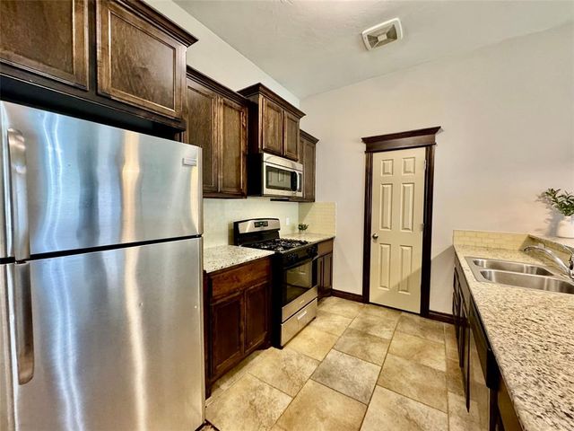 18123 Manera Way, Edmond, OK 73012