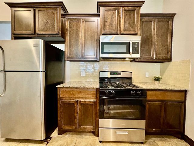 18123 Manera Way, Edmond, OK 73012