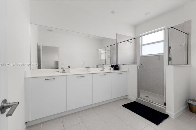 12906 NW 22nd Pl 0, Miami, FL 33167