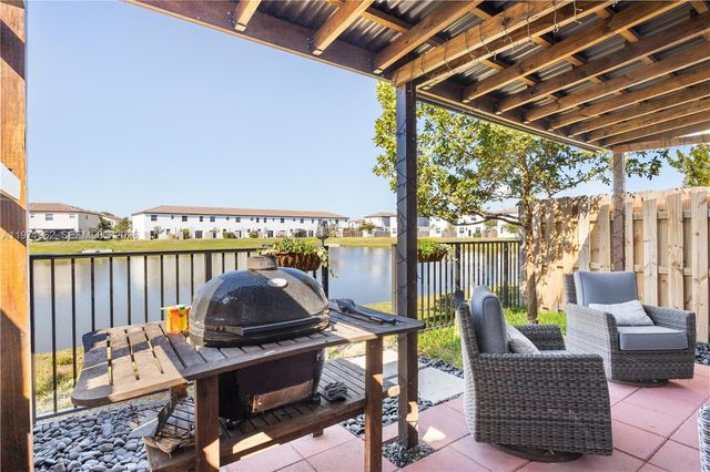 12906 NW 22nd Pl 0, Miami, FL 33167