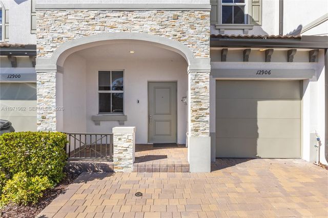 12906 NW 22nd Pl 0, Miami, FL 33167