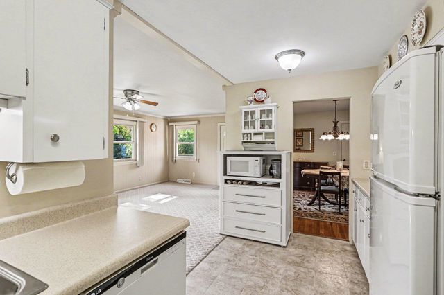 2734 Reppuhn Drive, Saginaw, MI 48603