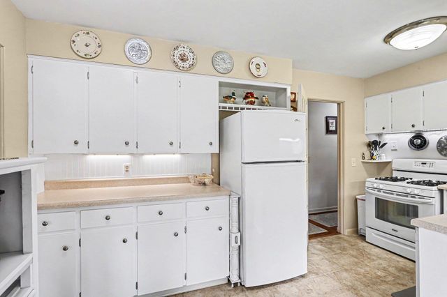 2734 Reppuhn Drive, Saginaw, MI 48603