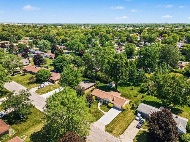 2734 Reppuhn Drive, Saginaw, MI 48603
