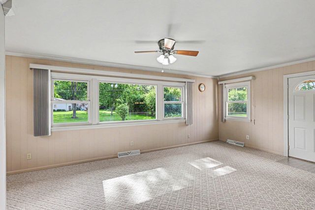 2734 Reppuhn Drive, Saginaw, MI 48603