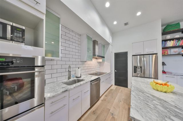 3012 W BARCELONA STREET 7, Tampa, FL 33629