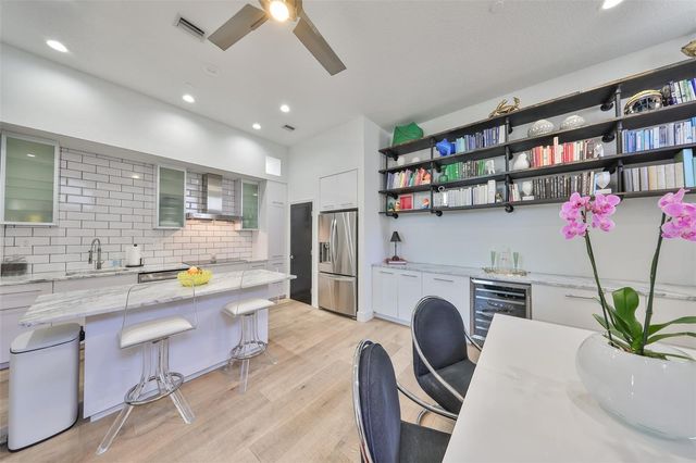 3012 W BARCELONA STREET 7, Tampa, FL 33629