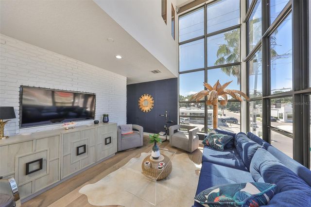 3012 W BARCELONA STREET 7, Tampa, FL 33629