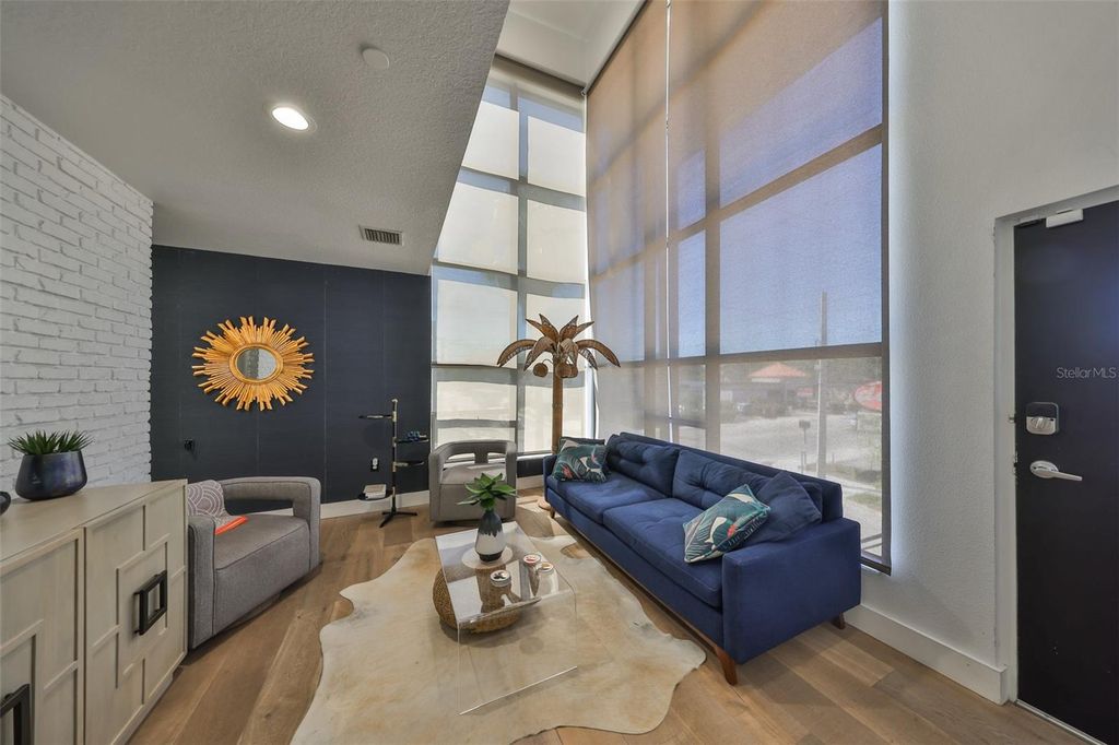 Image 12 of property listing at 3012 W BARCELONA STREET 7, Tampa, FL 33629