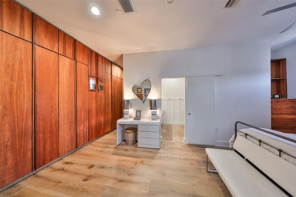 Image 24 of property listing at 3012 W BARCELONA STREET 7, Tampa, FL 33629