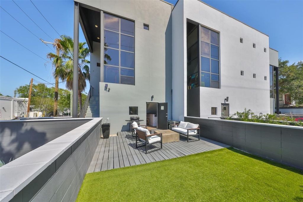 Image 4 of property listing at 3012 W BARCELONA STREET 7, Tampa, FL 33629