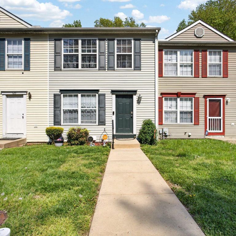 127 SYCAMORE DR, North East, MD 21901