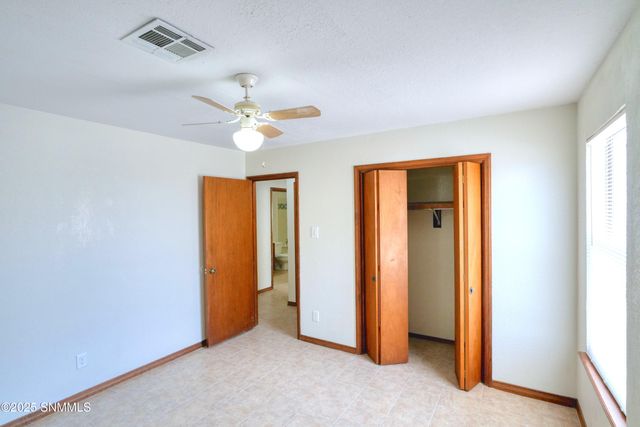 901 Jasmine Drive, Las Cruces, NM 88005