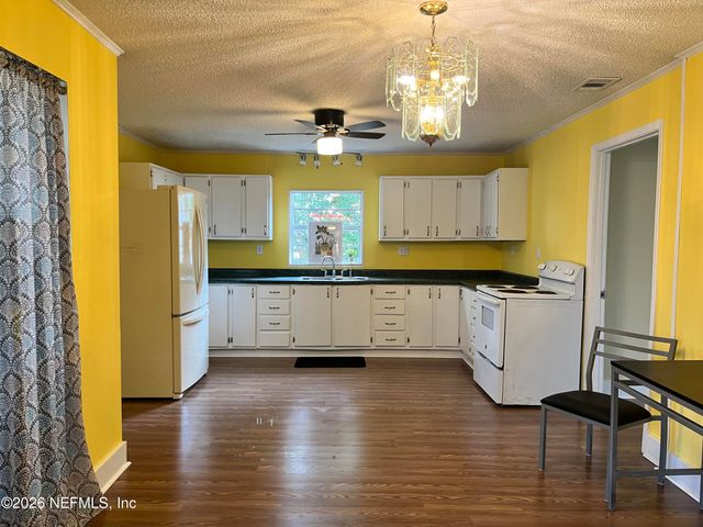 624 N LAKE Street, Starke, FL 32091