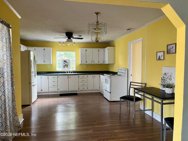 624 N LAKE Street, Starke, FL 32091