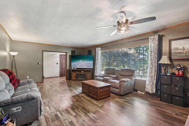 605 Labaree STREET, Watertown, WI 53098