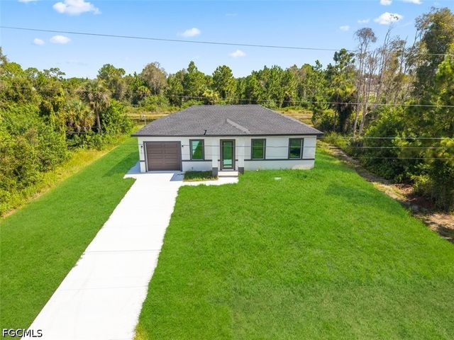991 Plantation RD, Lehigh Acres, FL 33974