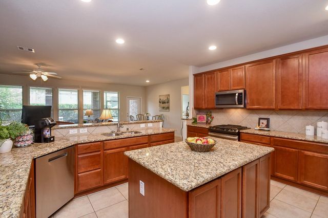 1022 Majestic Oak, Richmond, TX 77469