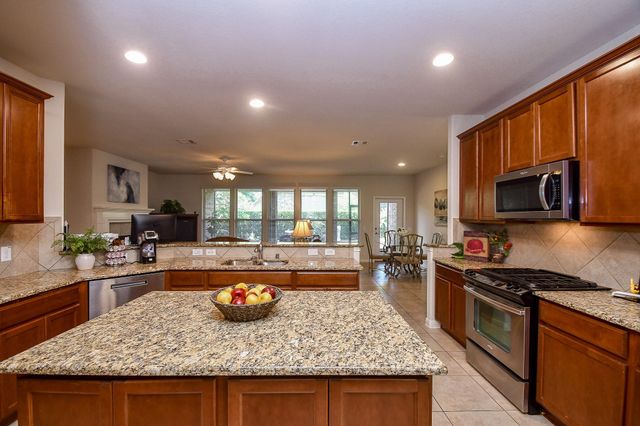 1022 Majestic Oak, Richmond, TX 77469