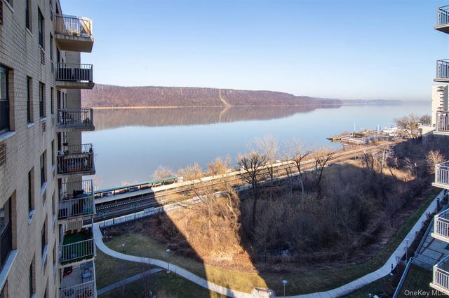 1085 Warburton 621, Yonkers, NY 10701