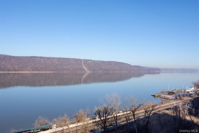 1085 Warburton 621, Yonkers, NY 10701