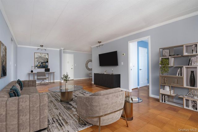 1085 Warburton 621, Yonkers, NY 10701