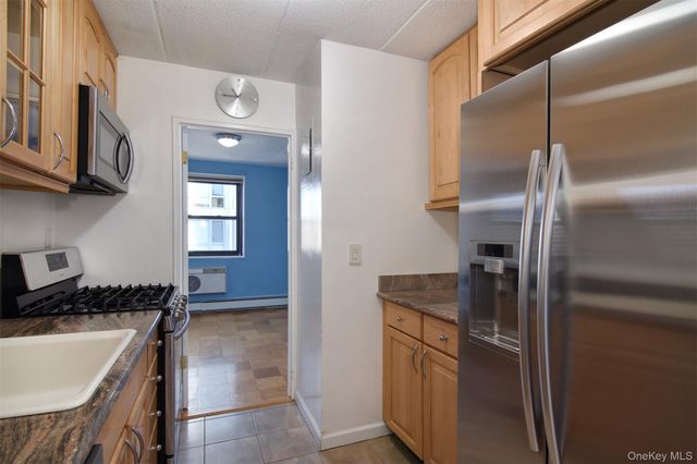 1085 Warburton 621, Yonkers, NY 10701