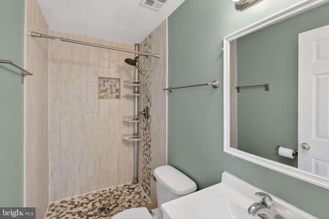 15806 LAZY DAY LN, Dumfries, VA 22025